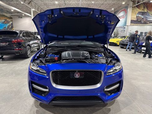 Used 2020 Jaguar F-PACE R-Sport image 16