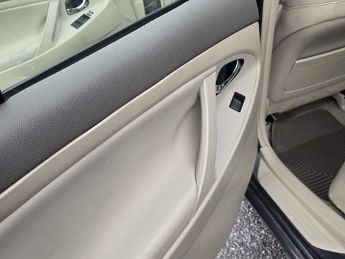 Used 2009 Toyota Camry Hybrid FWD image 19