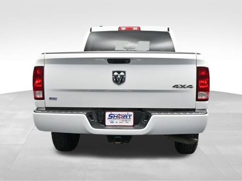 Used 2018 RAM 1500 Express AWD/4WD image 4