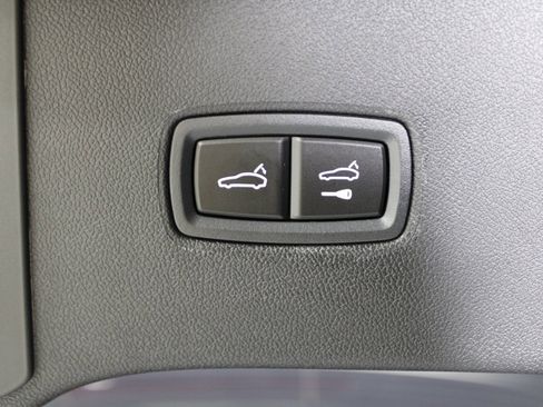 New 2026 Porsche Cayenne S image 18