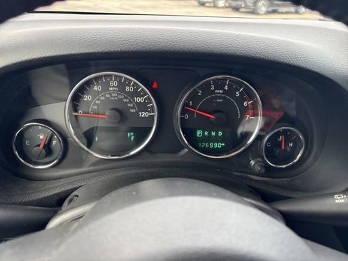 Used 2017 Jeep Wrangler Unlimited Sahara w/ Mopar Chrome Edition Group image 9