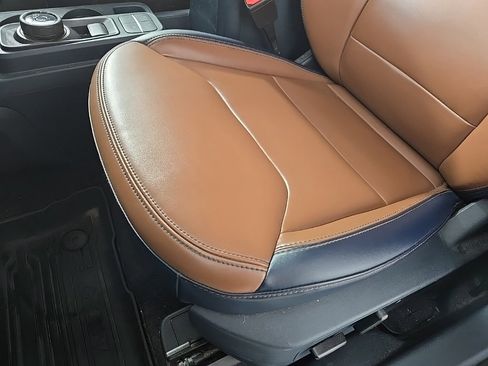 Used 2022 Ford Maverick Lariat w/ Lariat Luxury Package image 13