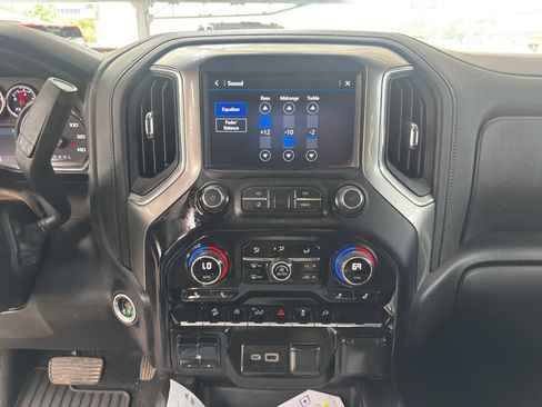 Used 2021 Chevrolet Silverado 1500 LT Trail Boss w/ Convenience Package II AWD/4WD image 12