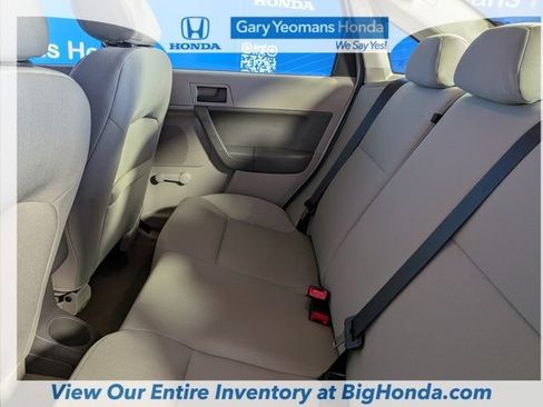 Used 2010 Ford Focus S FWD image 16