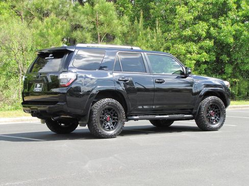 Used 2021 Toyota 4Runner SR5 Premium w/ Moonroof Package image 6