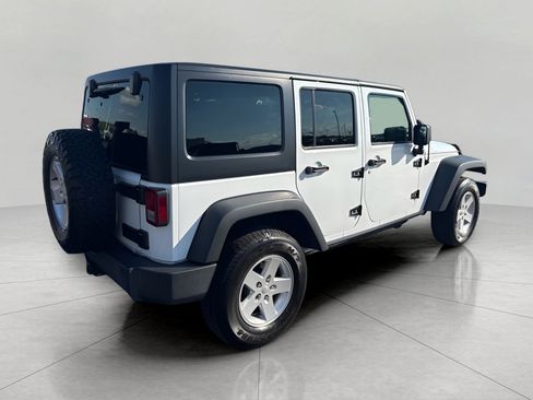 Used 2018 Jeep Wrangler Unlimited Sport S AWD/4WD image 3