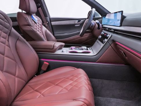 Certified 2026 Genesis GV80 3.5T Prestige image 15