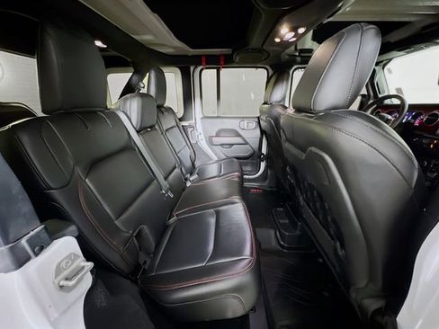 Used 2021 Jeep Wrangler Unlimited Rubicon image 41