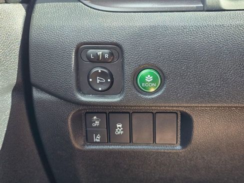 Used 2021 Honda Passport Sport image 17