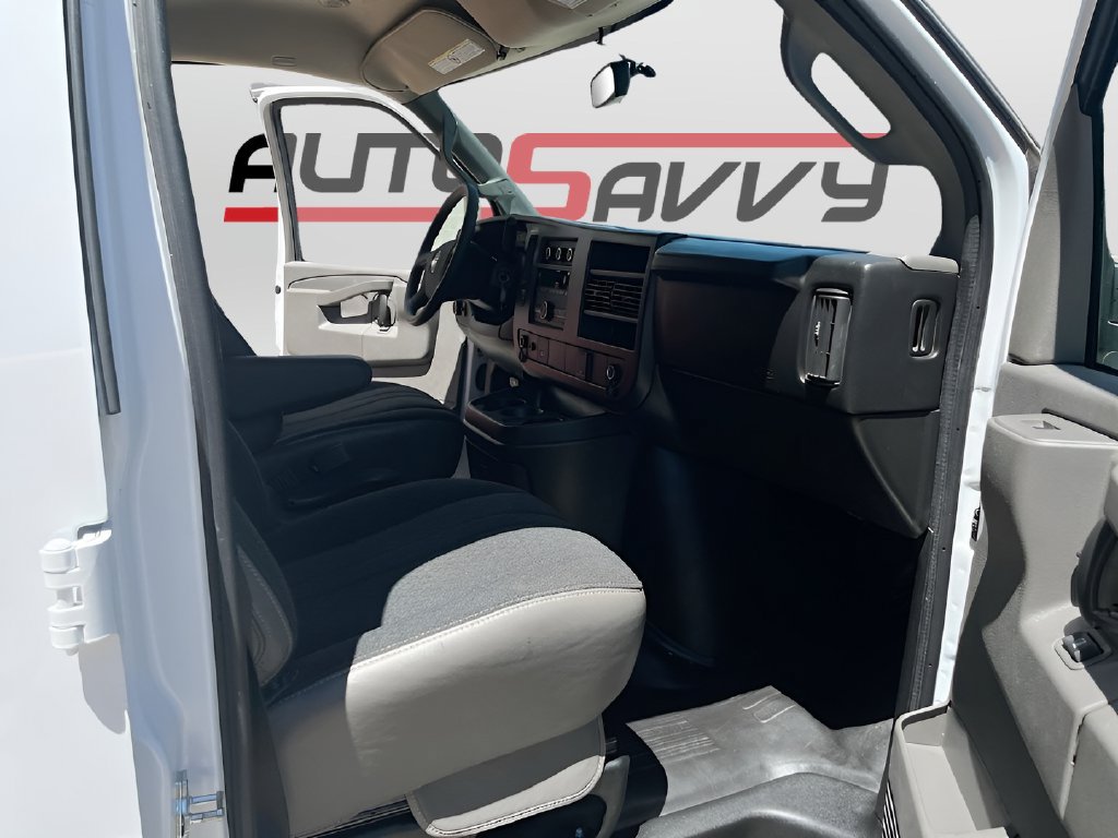 Used 2025 GMC Savana 2500 w/ Driver Convenience Package RWD image 22