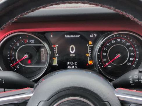 Used 2022 Jeep Wrangler Unlimited Rubicon w/ LED Lighting Group AWD/4WD image 33