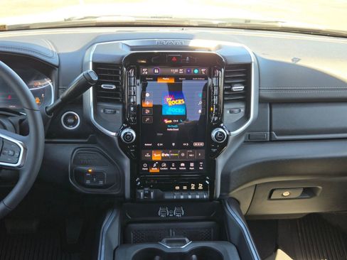 Used 2025 RAM 2500 Lone Star AWD/4WD image 17