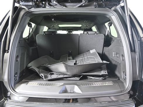 New 2026 Chevrolet Suburban RST w/ Comfort Package AWD/4WD image 18