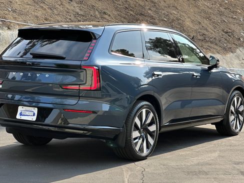 New 2025 Volvo EX90 Ultra image 5