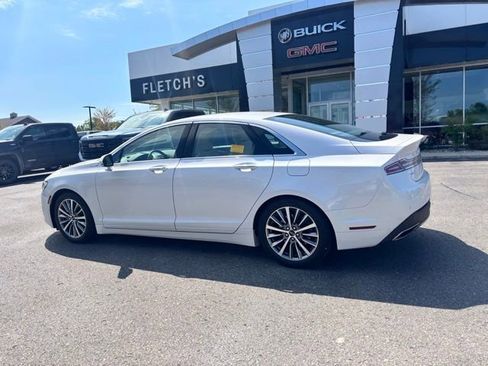 Used 2020 Lincoln MKZ AWD image 7