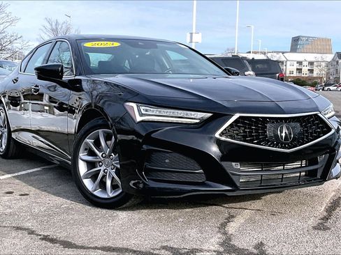 Used 2023 Acura TLX image 2