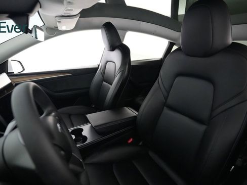 Used 2024 Tesla Model Y Performance AWD/4WD image 4