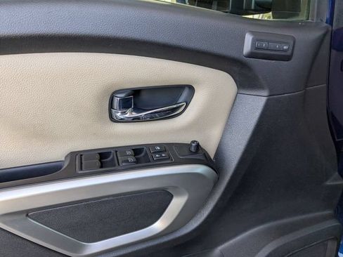 Used 2016 Nissan Titan SL AWD/4WD image 26