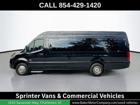 Used 2023 Mercedes-Benz Sprinter 3500 image 2
