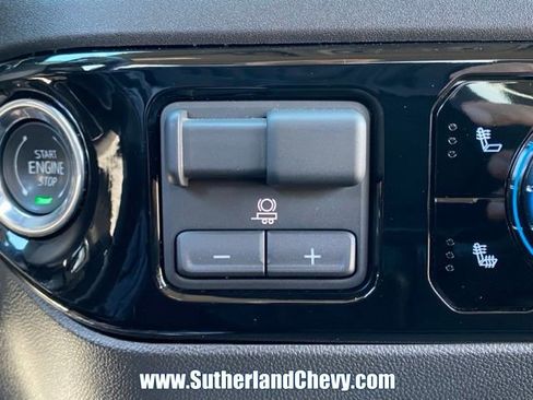 Used 2025 GMC Sierra 1500 SLT image 42