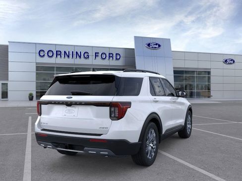 New 2026 Ford Explorer Active w/ Active Comfort Package image 8