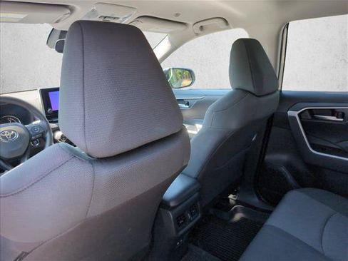 Used 2023 Toyota RAV4 XLE FWD image 22