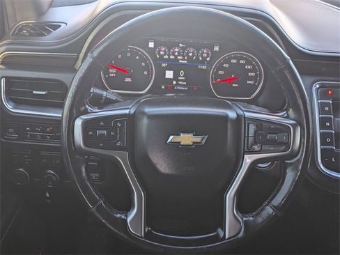 Used 2021 Chevrolet Suburban Premier w/ Premium Package image 21