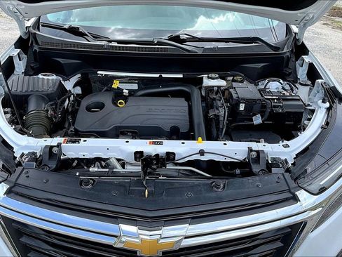 Used 2024 Chevrolet Equinox LT AWD/4WD image 32
