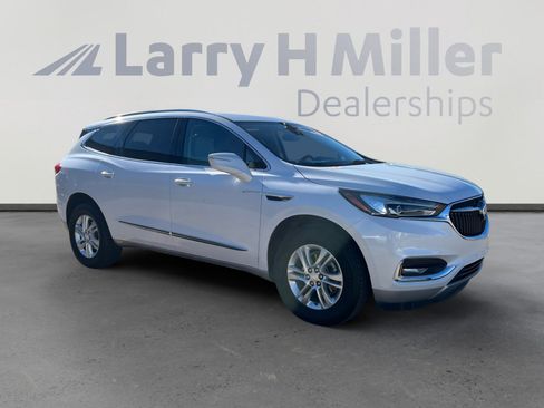 Used 2021 Buick Enclave Essence w/ Sound and Sites Package image 7