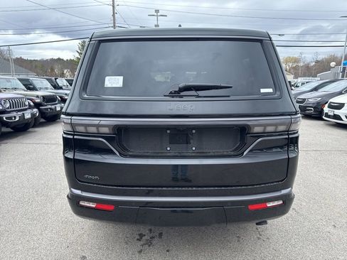 New 2026 Jeep Grand Wagoneer Summit image 4