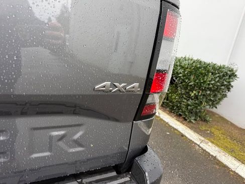 Used 2022 Nissan Frontier S w/ Technology Package image 8