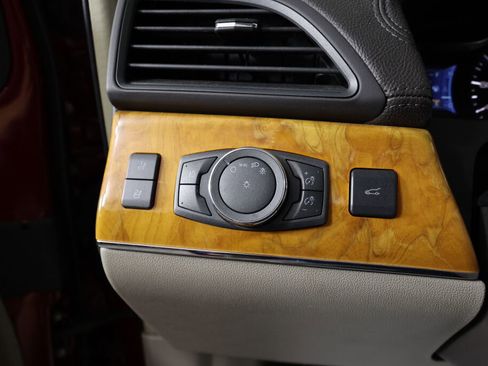 Used 2014 Lincoln MKX AWD w/ Equipment Group 102A image 33