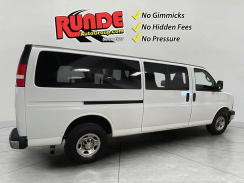 Used 2018 Chevrolet Express 3500 LT w/ LT Preferred Equipment Group RWD image 5