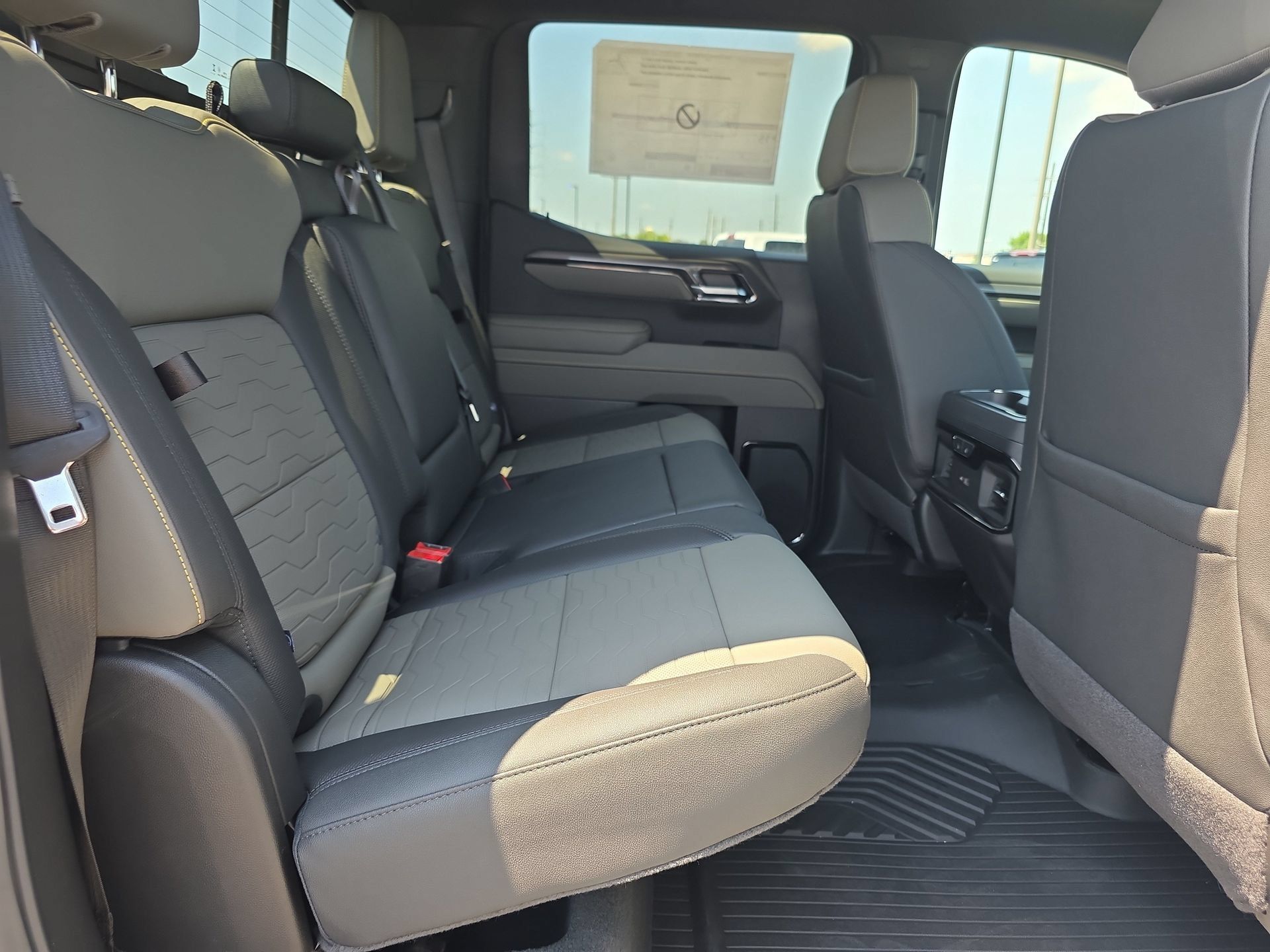 New 2026 Chevrolet Silverado 1500 ZR2 AWD/4WD image 16