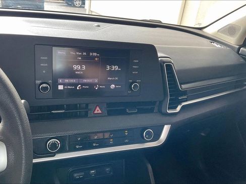 Used 2025 Kia Sportage LX image 10