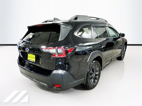 Certified 2023 Subaru Outback Onyx Edition image 5