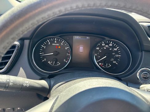 Used 2020 Nissan Rogue SL w/ Premium Package AWD/4WD image 9