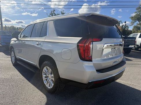Used 2021 GMC Yukon SLT w/ SLT Luxury Package image 4