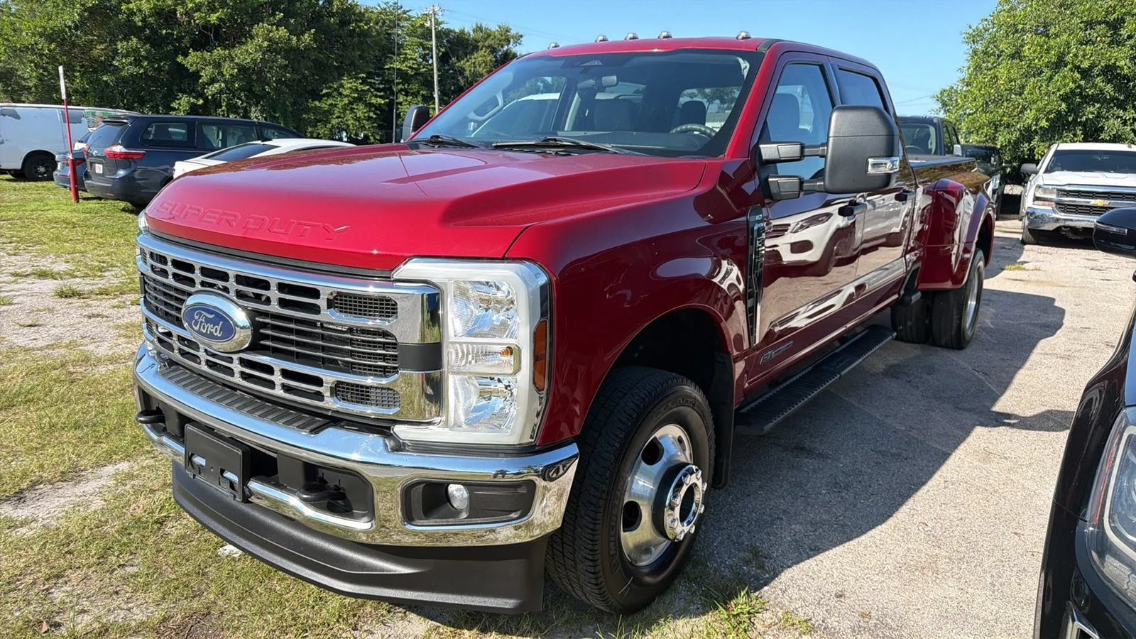 Used 2024 Ford F350 XLT AWD/4WD image 1