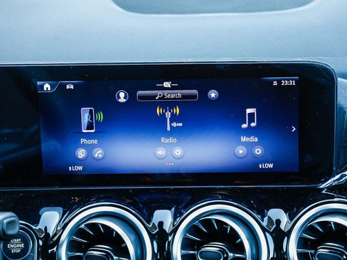 New 2026 Mercedes-Benz GLA 250 4MATIC image 12