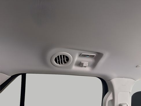 Certified 2025 Ford Explorer Active w/ Active Comfort Package image 19