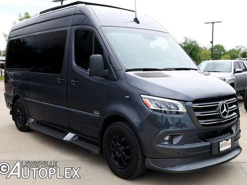 Used 2022 Mercedes-Benz Sprinter 2500 image 3
