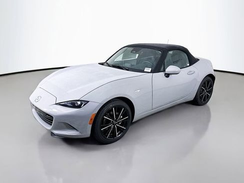 New 2025 MAZDA MX-5 Miata Grand Touring w/ Weather Package image 3
