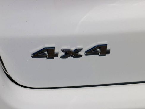 Used 2025 Jeep Compass Limited AWD/4WD image 9