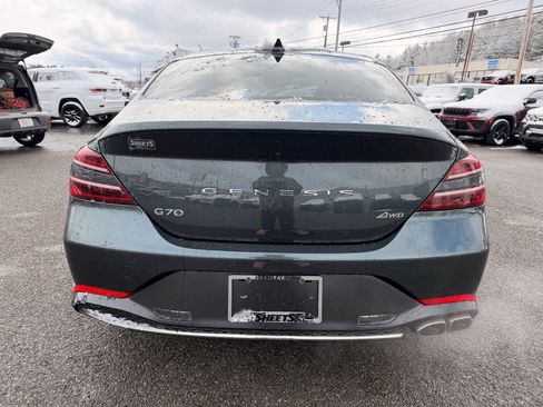Used 2023 Genesis G70 2.0T image 5