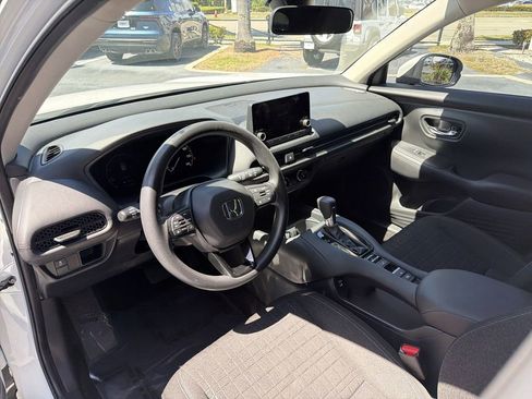 Certified 2024 Honda HR-V LX image 20