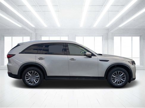 Used 2024 MAZDA CX-90 3.3 Turbo w/ Preferred Plus image 2