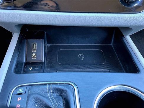 Certified 2020 Kia Sedona EX image 24