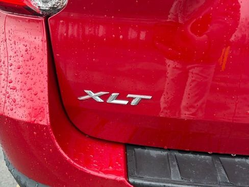 Used 2020 Ford Explorer XLT w/ Equipment Group 202A image 4