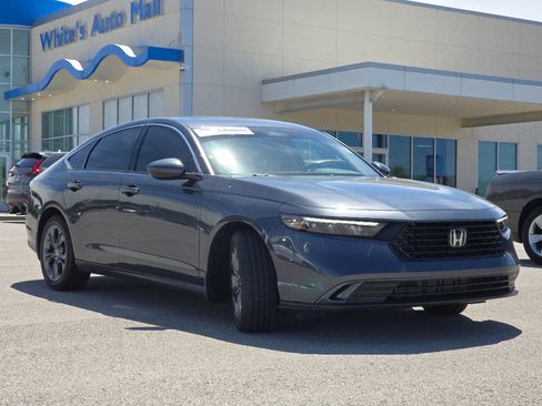 Used 2023 Honda Accord EX image 6